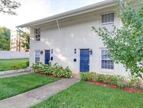 Building Photo - 325 S Gardner Ave