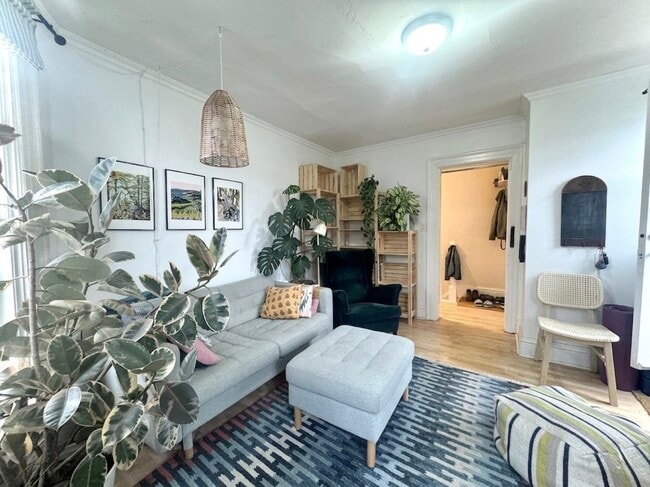 Building Photo - 2 Chicora Ave