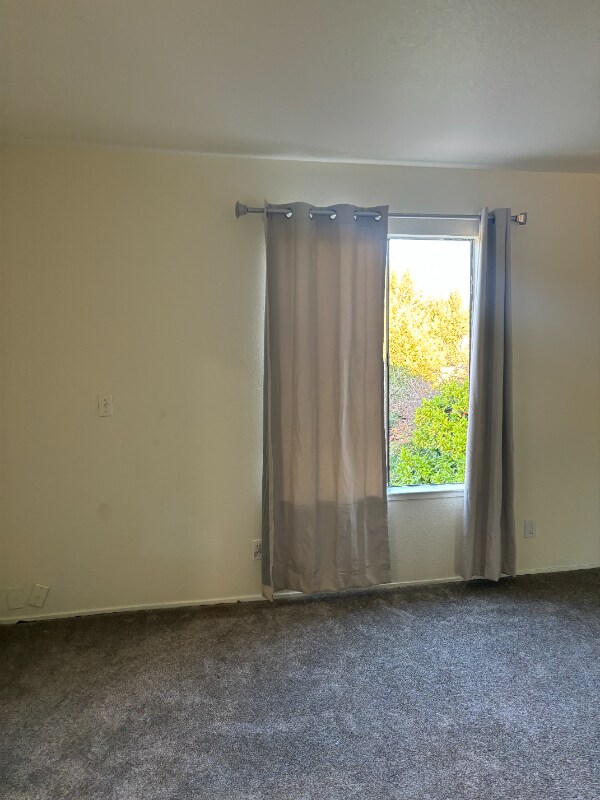 Foto del edificio - 3681 Eastwood Cir