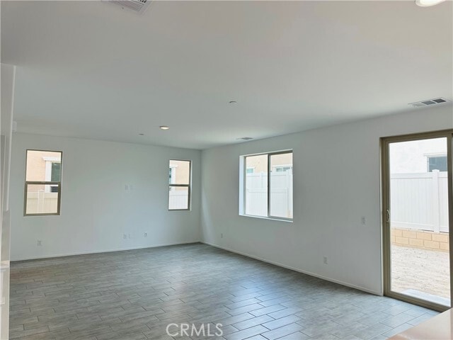 Building Photo - 366 Rosa St