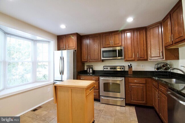 Building Photo - 24 Marshs Victory Ct