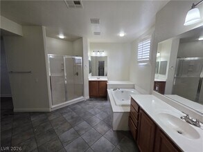 Building Photo - 9622 Staff Ln