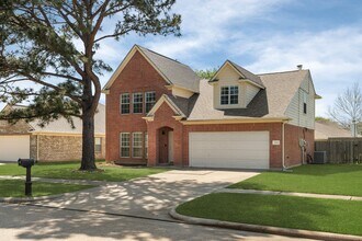 Building Photo - 3139 Silver Cedar Trail