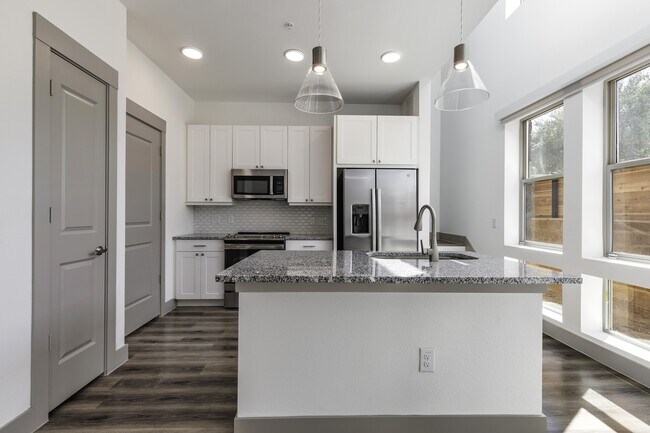 Foto del edificio - Alexan Braker Pointe