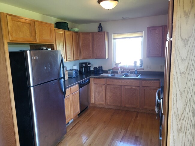 Building Photo - 708 Ellie Rae Dr