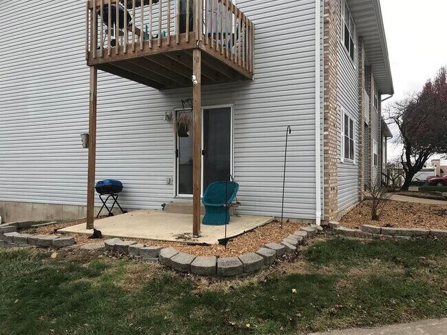 Building Photo - 2636 Villa Park Dr