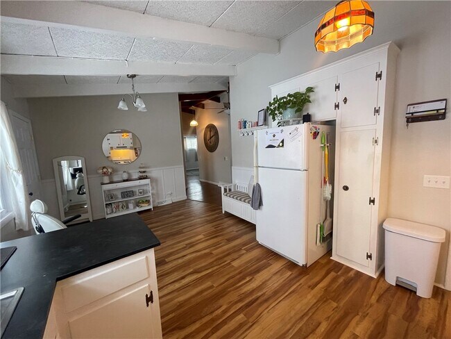 Foto del edificio - 4292 Clover St