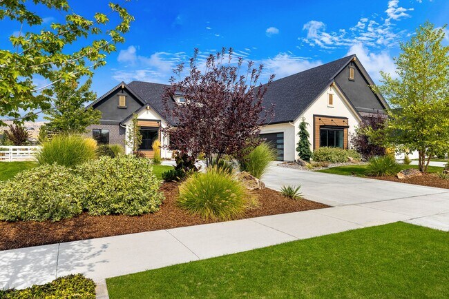 Foto del edificio - 7940 W Mirror Pond Dr