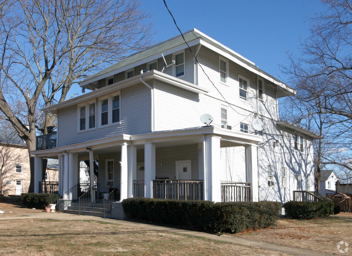 Foto principal - 429 Sairs Ave