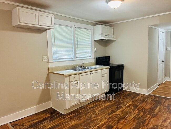 Foto del edificio - 1314 W Rankin Ave