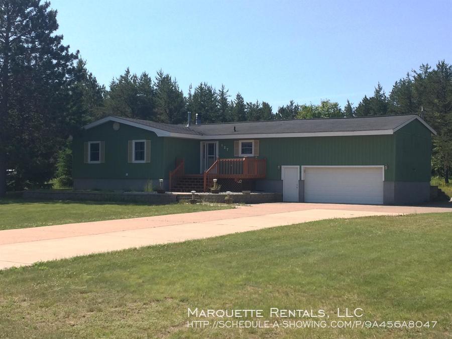 Foto principal - 127 Ridgewood Dr