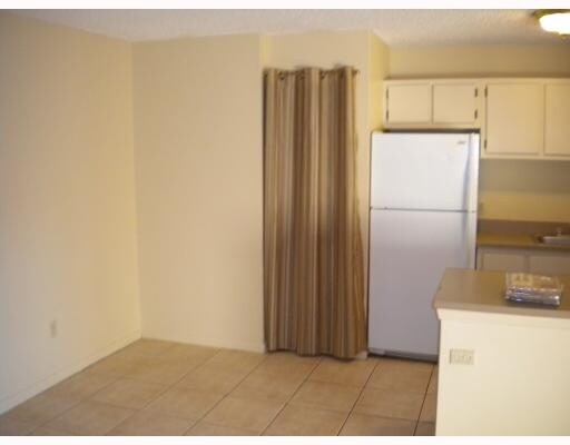 Foto del edificio - 1768 My Pl Ln