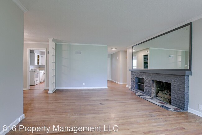 Building Photo - 3 br, 2 bath House - 1204 Meadow Lake Pkwy
