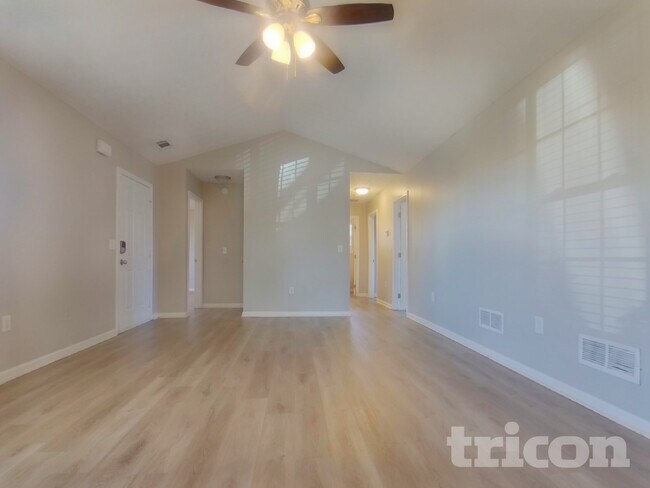 Foto del edificio - 98 Pin Oak Ct