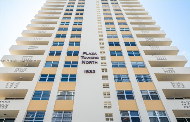 Foto del edificio - 1833 S Ocean Dr