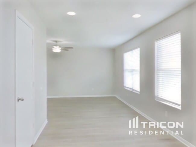 Building Photo - 3311 Thicket Path Way