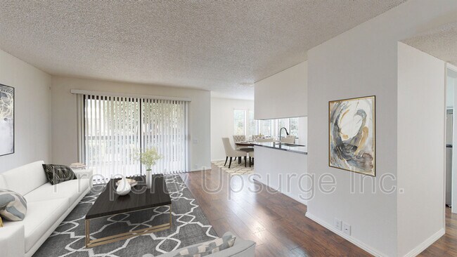 Building Photo - 915 Lakeside Dr