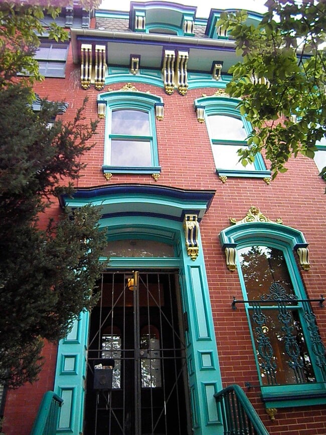 Building Photo - 301 M St NW