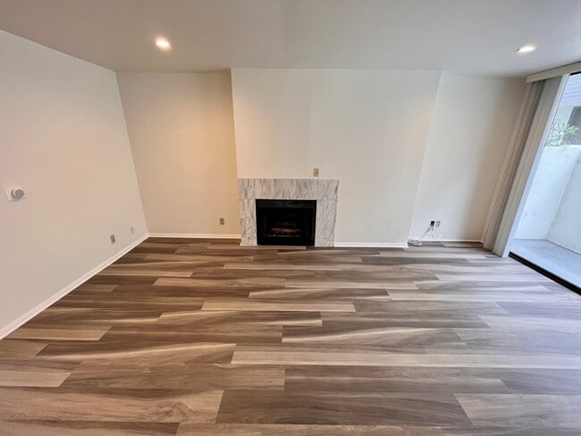 Building Photo - 4222 Tujunga Ave