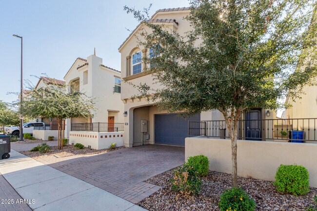 Foto del edificio - 1557 E Megan St