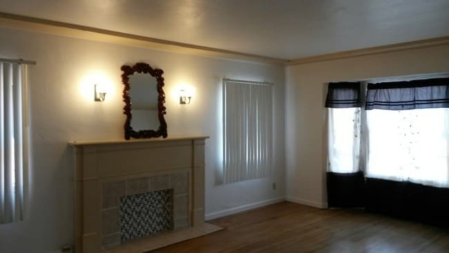Living Room - 2474 Walnut St