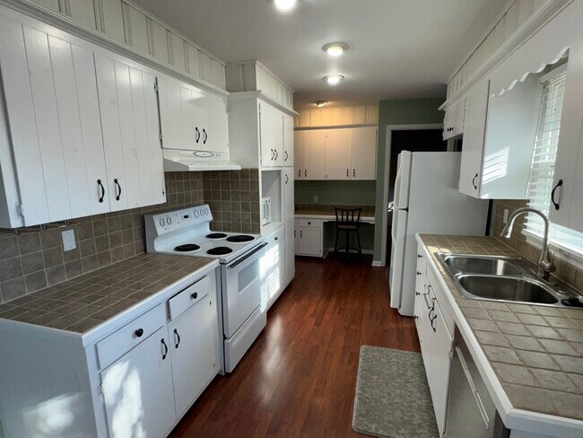 Foto del edificio - 11021 Spring St