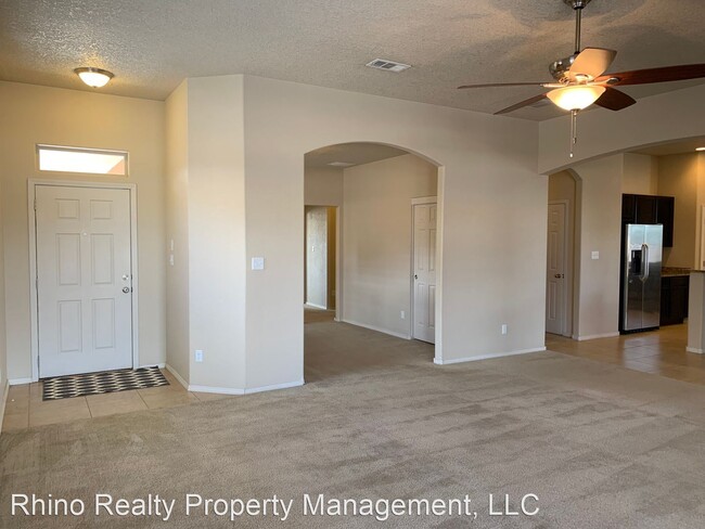Building Photo - 3 br, 2 bath House - 8323 Bouvardia Ave NW
