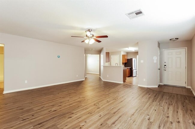 Foto del edificio - 9801 Hyacinth Way