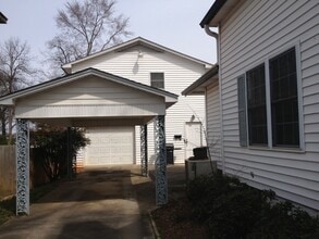 Building Photo - 213 E Buford St