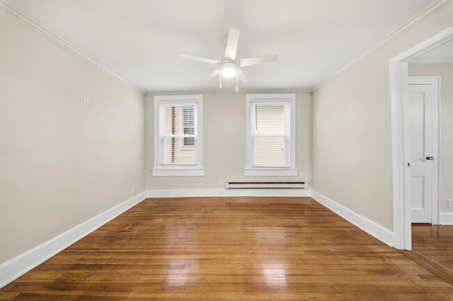 Building Photo - 609 Baldwin Ave