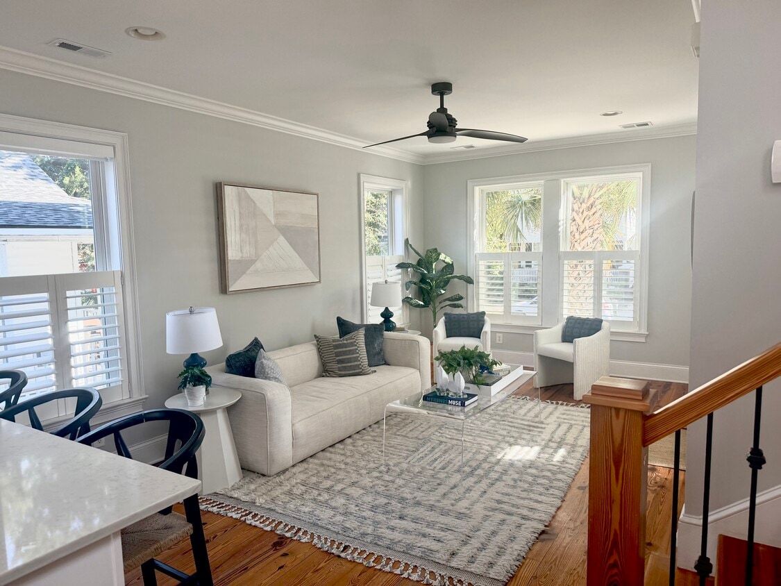 Photo - 194 Fishburne St (Charleston, SC)