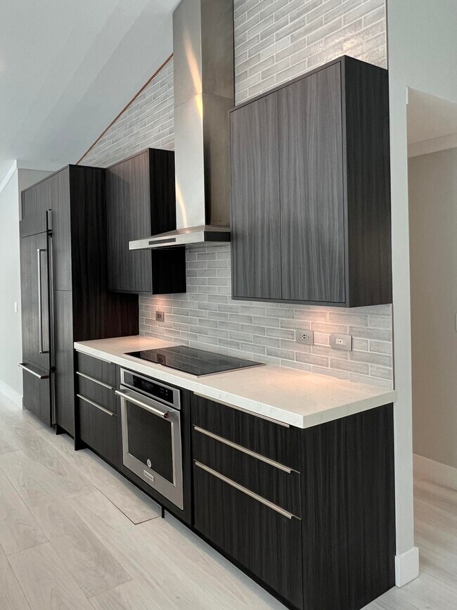 Building Photo - 1076 Siena Oaks Cir E