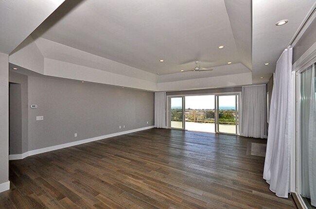 Building Photo - Stunning 180 Degree View of the Pacific! 3BR/3BA Home in Skyloft Community!!