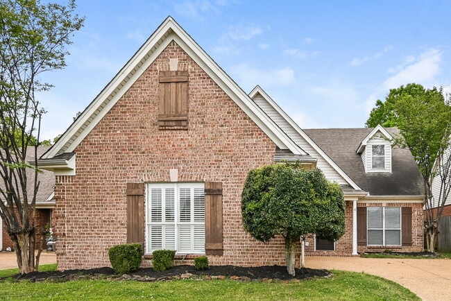 Building Photo - 2644 Graystone Dr