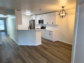 Building Photo - 162 Lindfield Cir