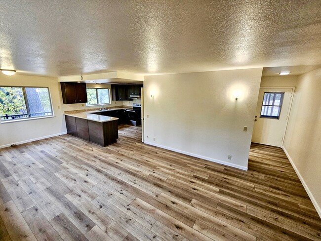 Building Photo - RURAL GRASS VALLEY PROPERTY