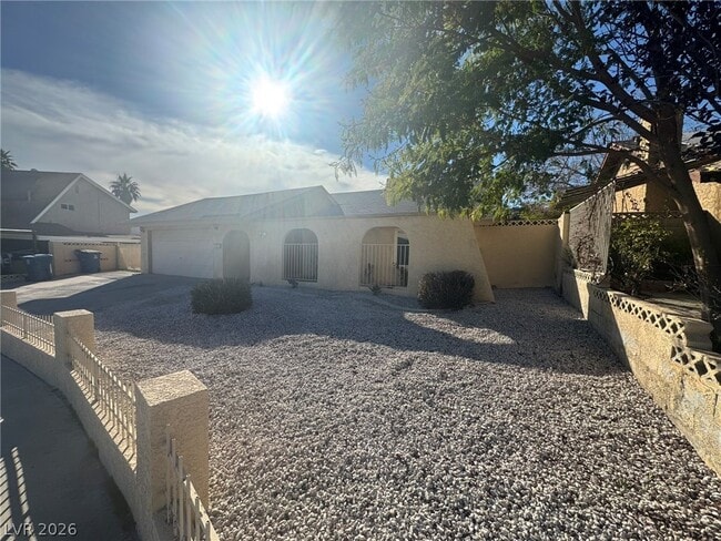 Foto del edificio - 4171 Victoria St