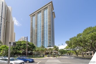 Building Photo - 1837 Kalakaua Ave