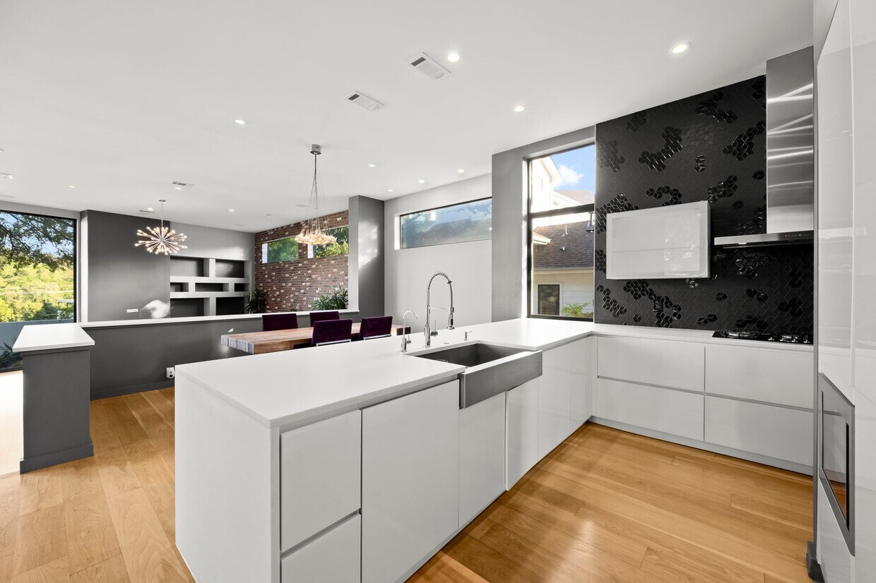 Foto principal - 609 Josephine St