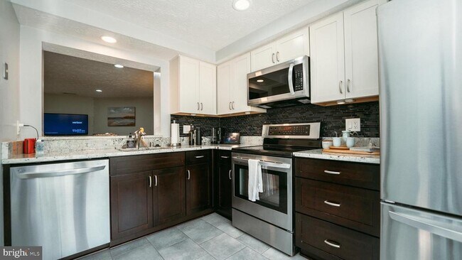 Foto del edificio - 9134 Everett Ct