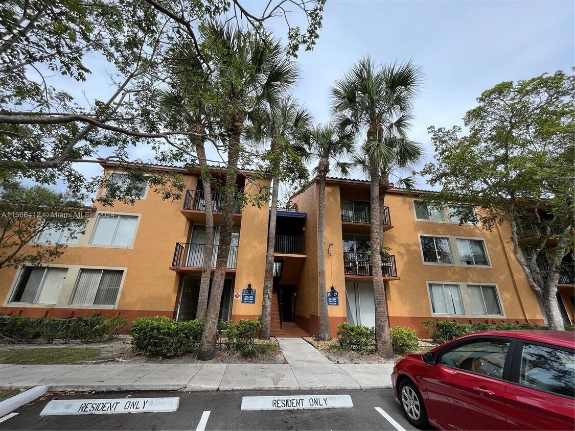 10717 Cleary Blvd Unit 306, Plantation, FL 33324 Condo for Rent in