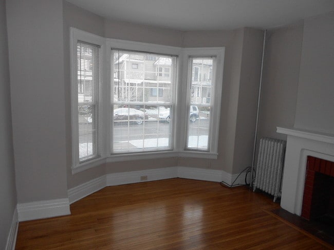 Building Photo - 334-346 Bryant St