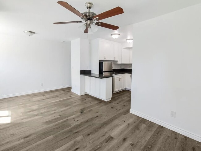 Foto del edificio - 545 W 14th St