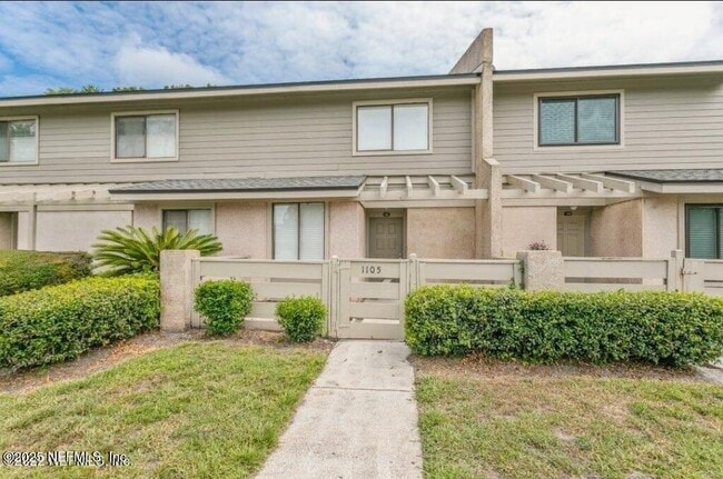 Building Photo - 7701 Baymeadows Cir W