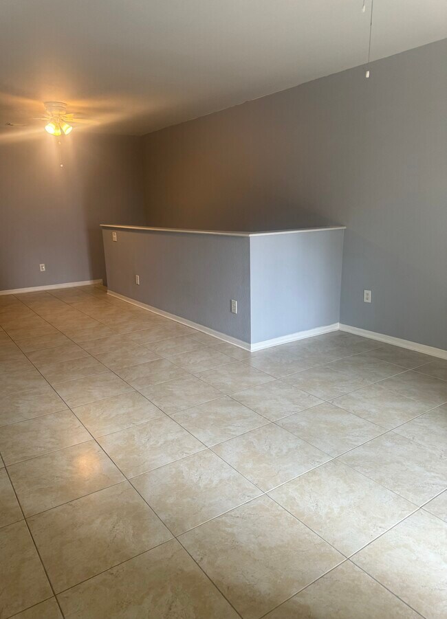 Foto del edificio - 104 SW Peacock Blvd