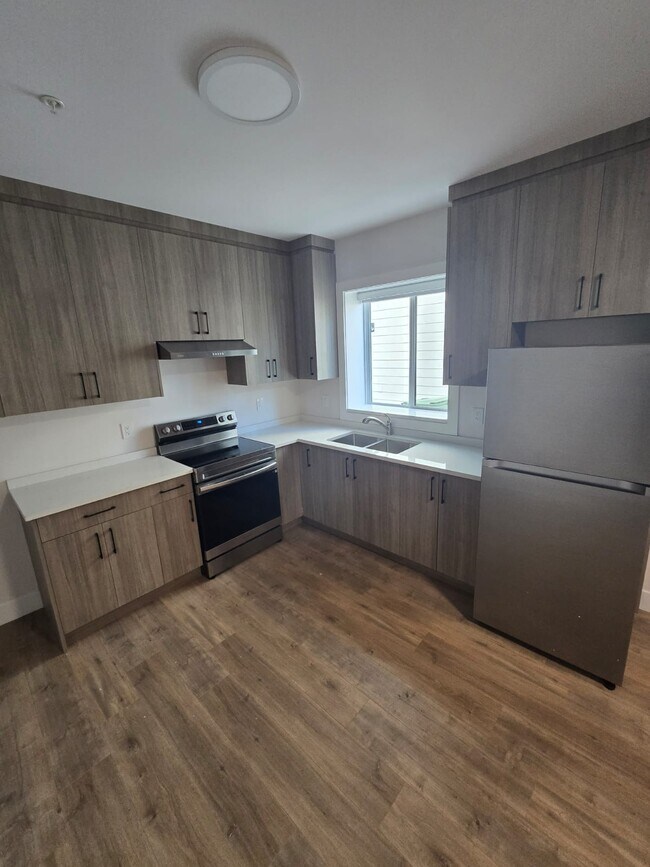 Photo du bâtiment - 46143 Crestview Dr