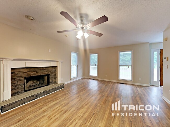 Building Photo - 157 Kent Lane Douglasville GA