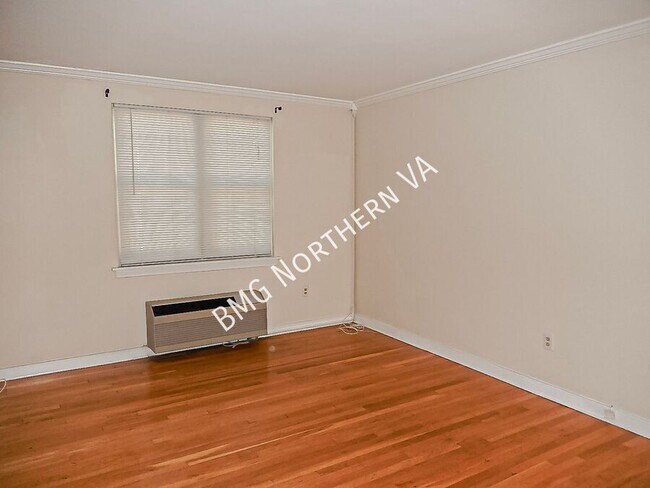Foto del edificio - 3403 Commonwealth Ave