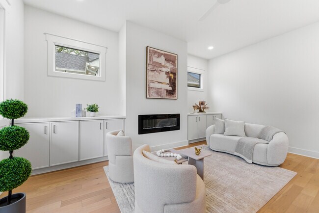 Foto del edificio - 205 Whitefoord Ave NE