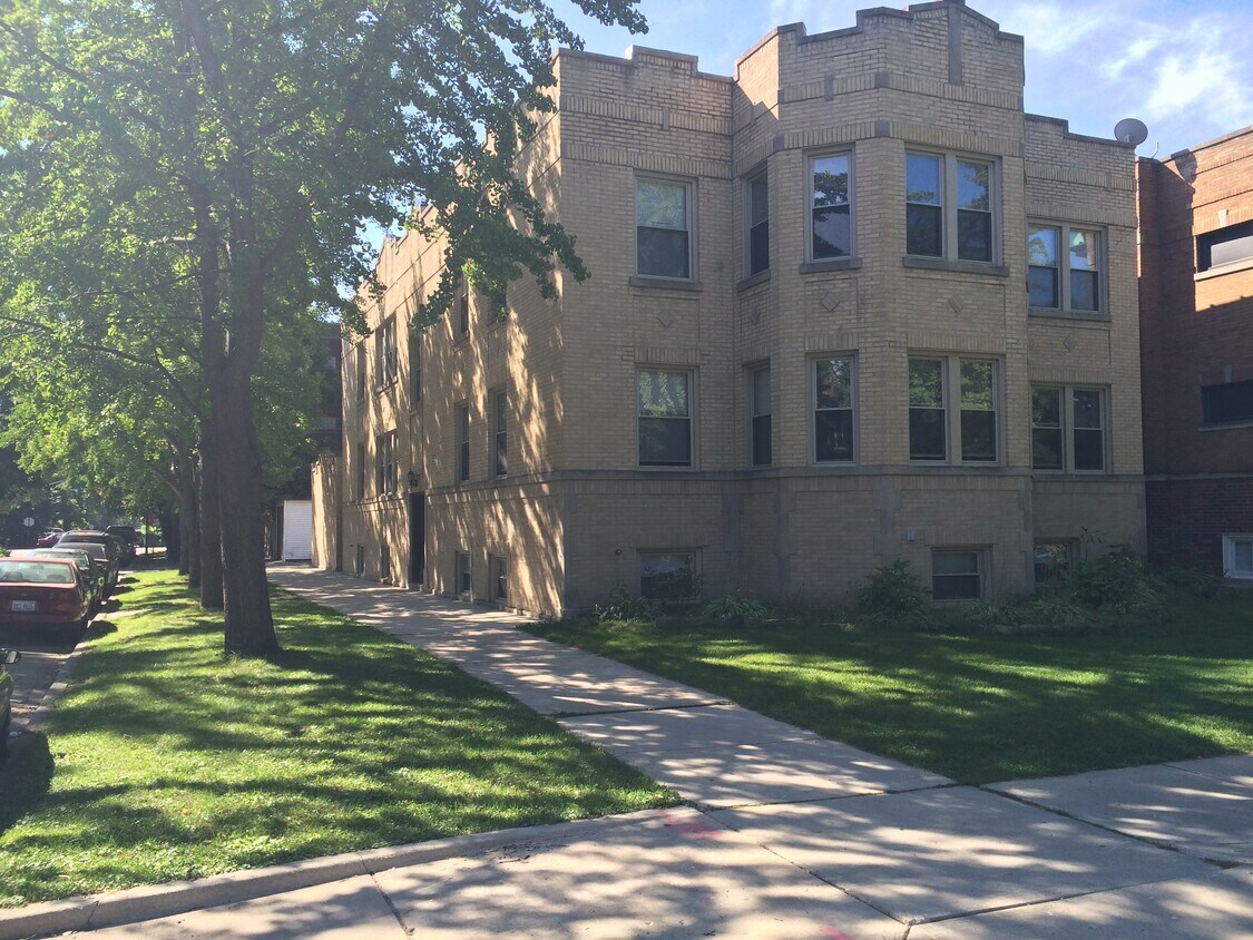 4420 N Lockwood Ave Unit 1S, Chicago, IL 60630 4420 N Lockwood Ave